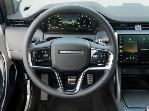Used 2025 Land Rover Discovery Sport Dynamic SE image 13