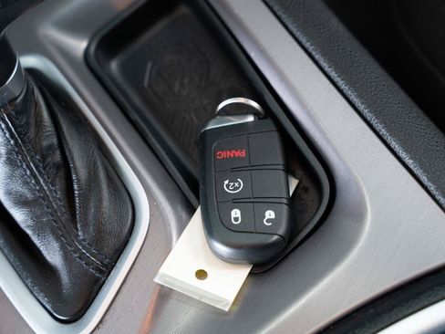 Used 2022 Dodge Charger SXT RWD image 19