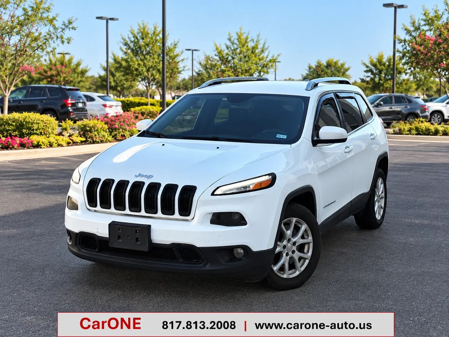 Used 2016 Jeep Cherokee Latitude w/ Comfort & Sound Group FWD image 1