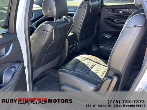 Used 2024 Buick Enclave Avenir image 20