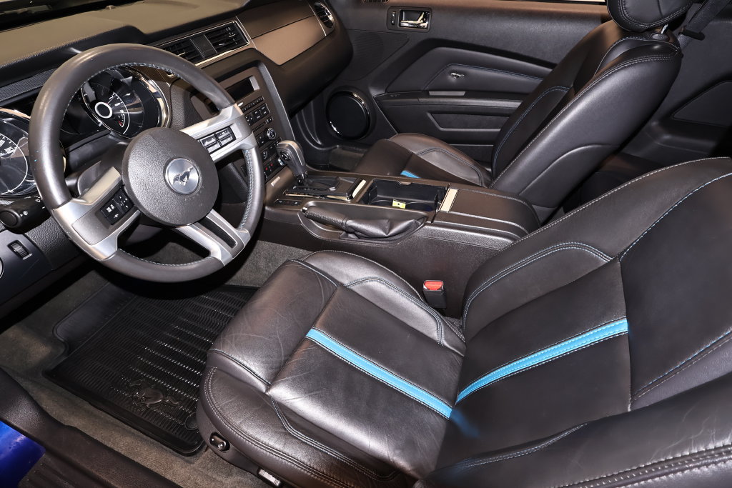 Used 2014 Ford Mustang GT Premium RWD image 30