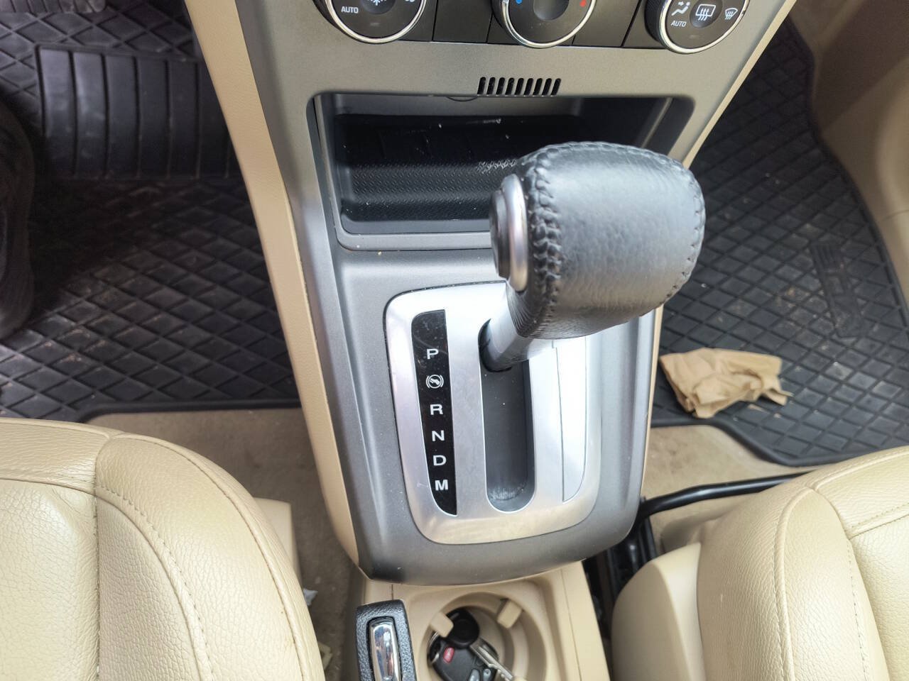 Used 2008 Saturn Vue XR w/ Premium Trim Package FWD image 36