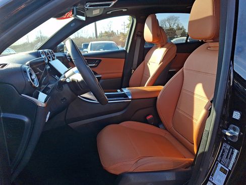 Used 2026 Mercedes-Benz GLC 300 4MATIC image 13