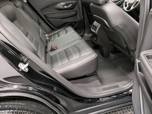 Used 2022 GMC Terrain Denali w/ LPO, Floor Liner Package image 26