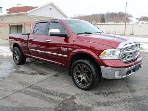 Used 2017 RAM 1500 Laramie w/ Convenience Group image 7