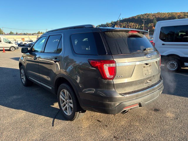Used 2018 Ford Explorer XLT w/ Equipment Group 202A AWD/4WD image 5