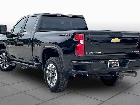 Used 2025 Chevrolet Silverado 2500 Custom w/ Custom Value Package AWD/4WD image 12