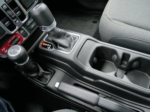 Used 2025 Jeep Wrangler Unlimited Sport AWD/4WD image 23