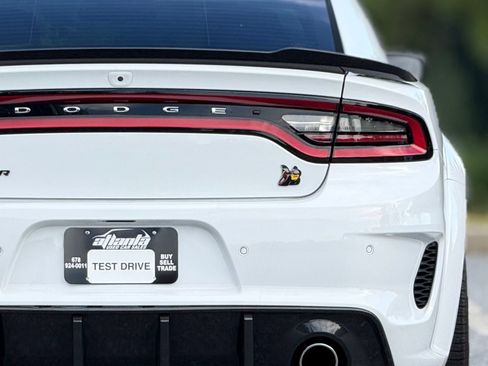 Used 2022 Dodge Charger Scat Pack RWD image 17