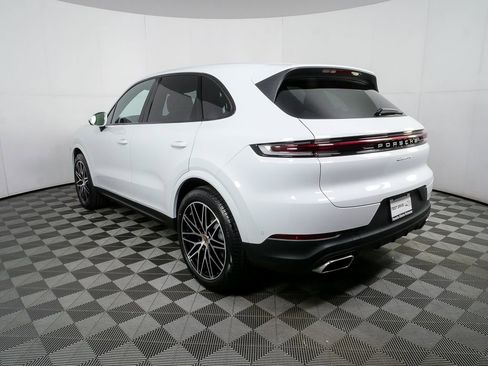 New 2026 Porsche Cayenne image 3
