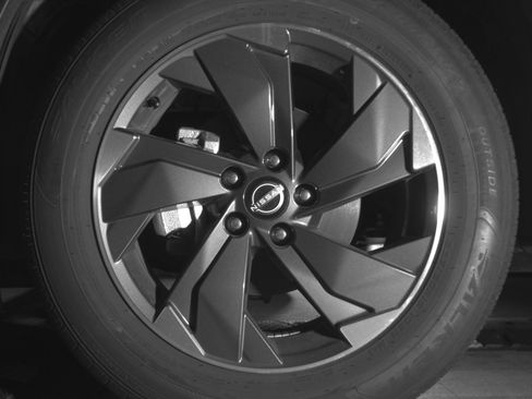 Used 2025 Nissan Rogue SV image 12