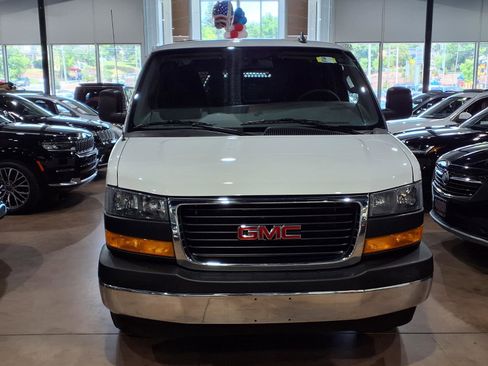 Used 2025 GMC Savana 2500 w/ Driver Convenience Package RWD image 2
