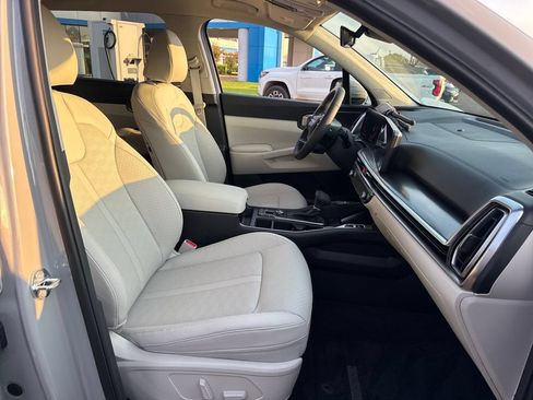 Used 2026 Kia Sorento EX AWD/4WD image 11