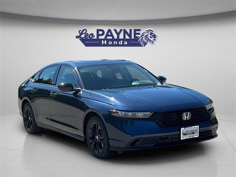 New 2025 Honda Accord SE image 1