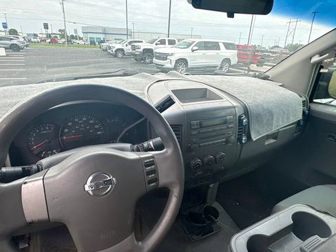 Used 2005 Nissan Titan XE w/ (W02) Preferred Pkg RWD image 9