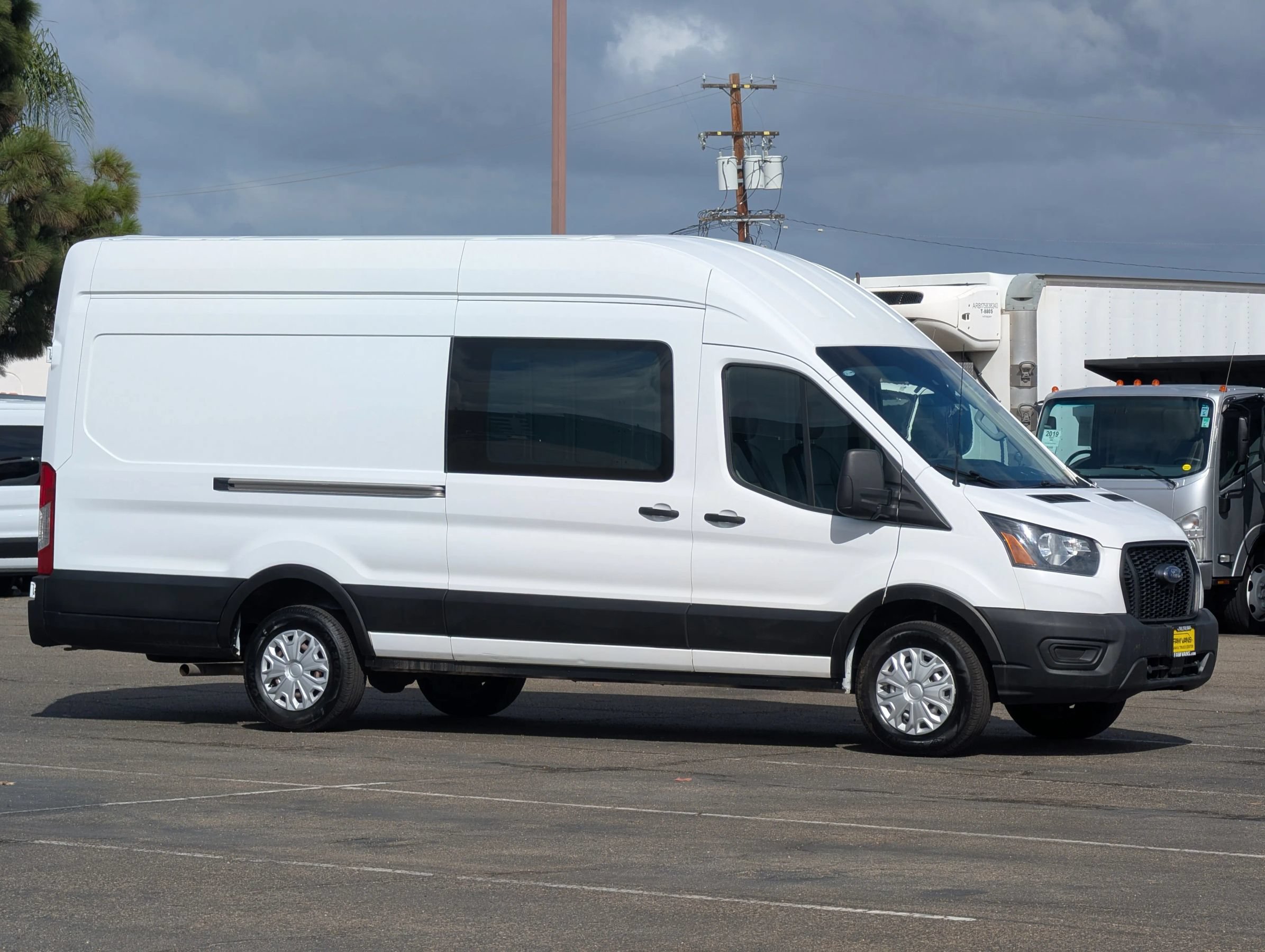 Used 2023 Ford Transit 250 148 High Roof Extended w/ Load Area Protection Package RWD image 1