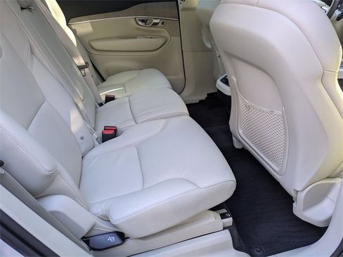 Certified 2023 Volvo XC90 B6 Plus w/ Protection Package Premier image 27