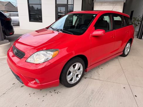 Used 2008 Toyota Matrix XR image 3
