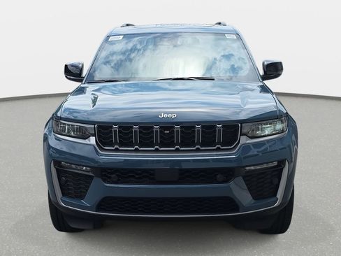 New 2026 Jeep Grand Cherokee L Limited AWD/4WD image 2