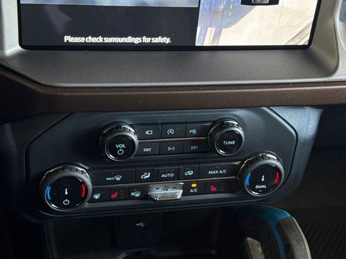 Used 2022 Ford Bronco Outer Banks image 23