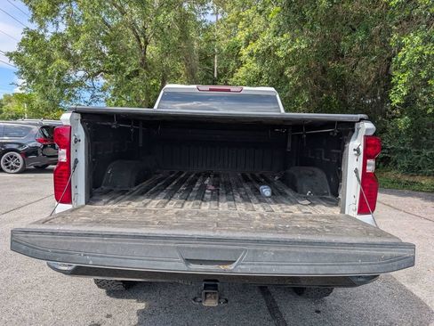 Used 2024 Chevrolet Silverado 2500 Custom w/ Custom Convenience Package AWD/4WD image 31