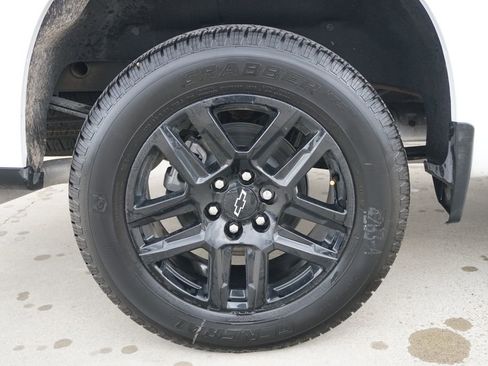 New 2025 Chevrolet Silverado 1500 Custom image 6