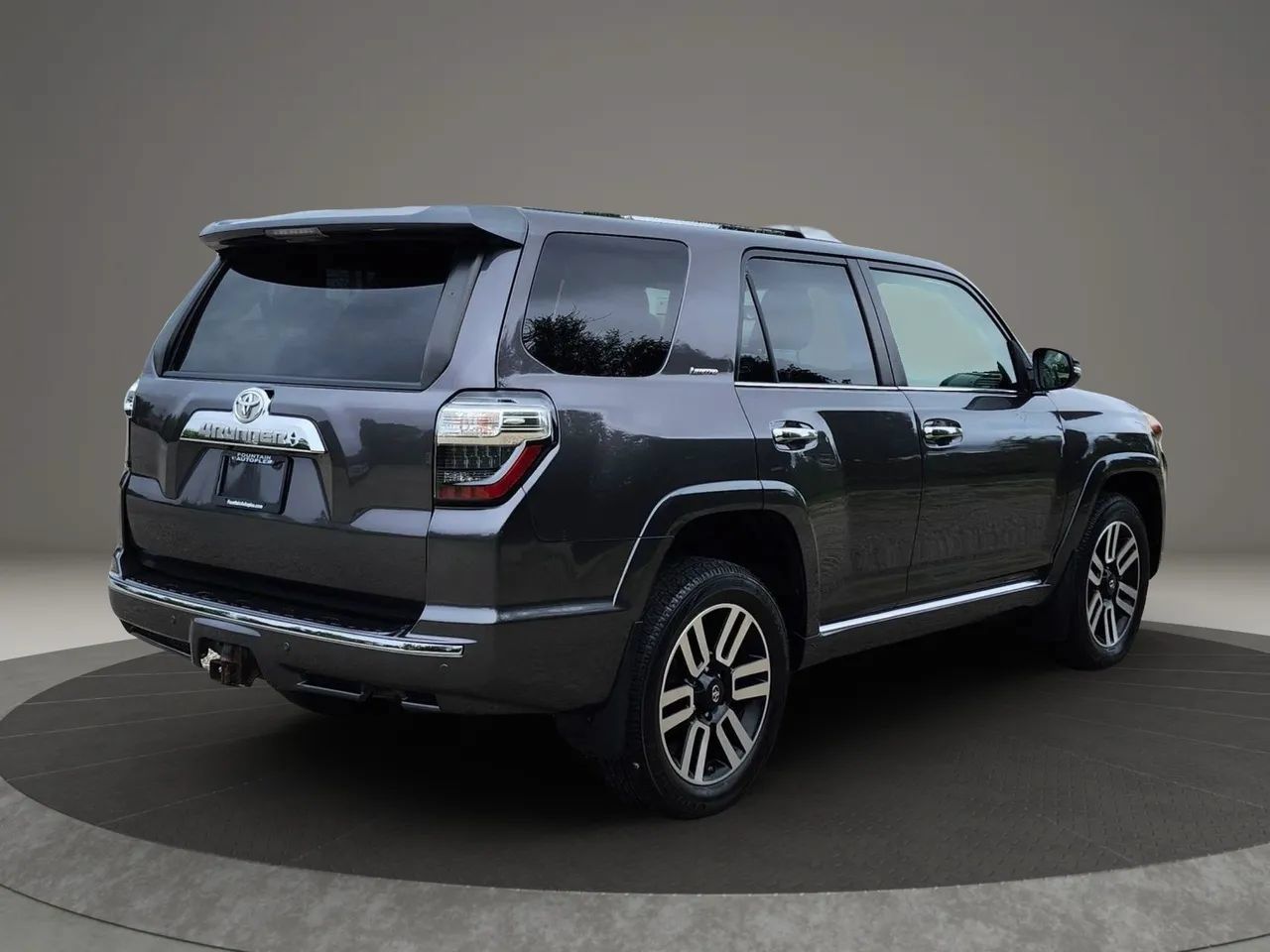 Used 2016 Toyota 4Runner Limited AWD/4WD image 5