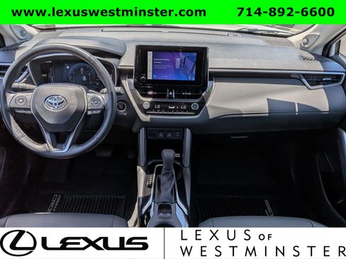 Used 2023 Toyota Corolla Cross XLE w/ Convenience Package AWD/4WD image 15