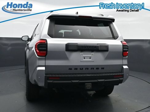 Used 2025 Toyota 4Runner TRD Off-Road Premium w/ Tow Technology Package AWD/4WD image 8