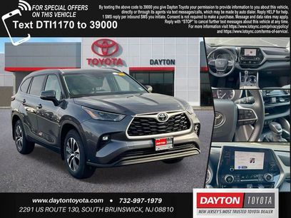 Used 2024 Toyota Highlander XLE
