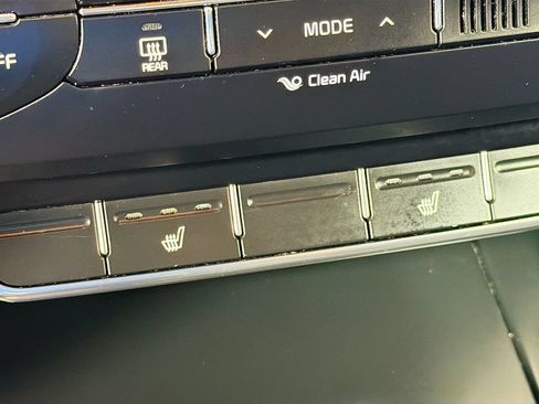 Used 2017 Kia Sorento FWD w/ LX Convenience Package image 20