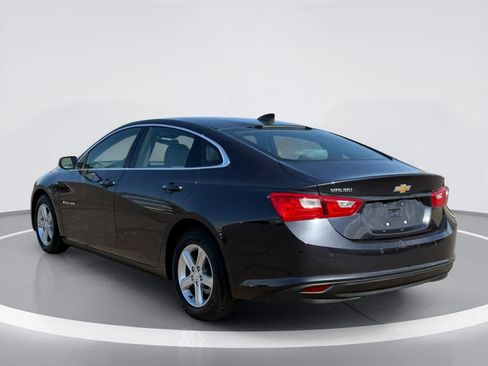 Used 2022 Chevrolet Malibu LS w/ Driver Confidence Package II FWD image 3