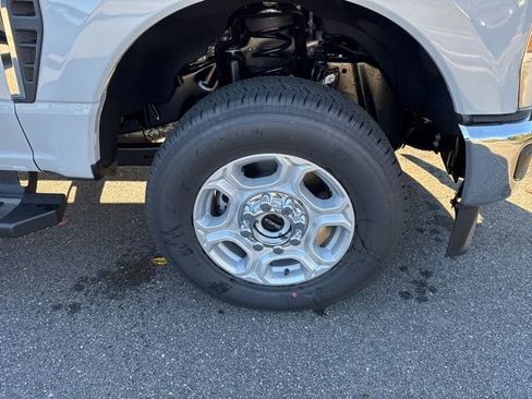 New 2026 Ford F350 XLT image 14