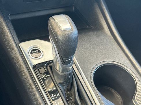 Used 2025 Nissan Altima 2.5 SV FWD image 20