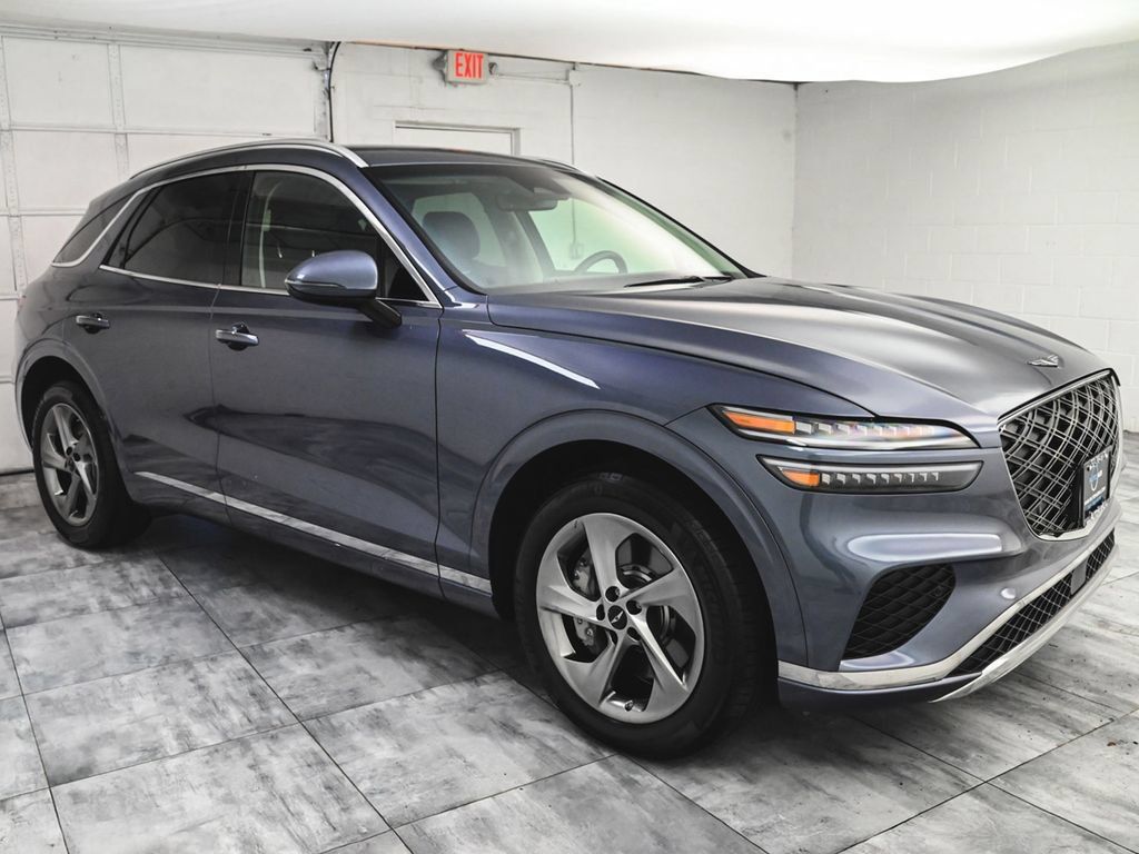 Used 2026 Genesis GV70 2.5T AWD/4WD image 3