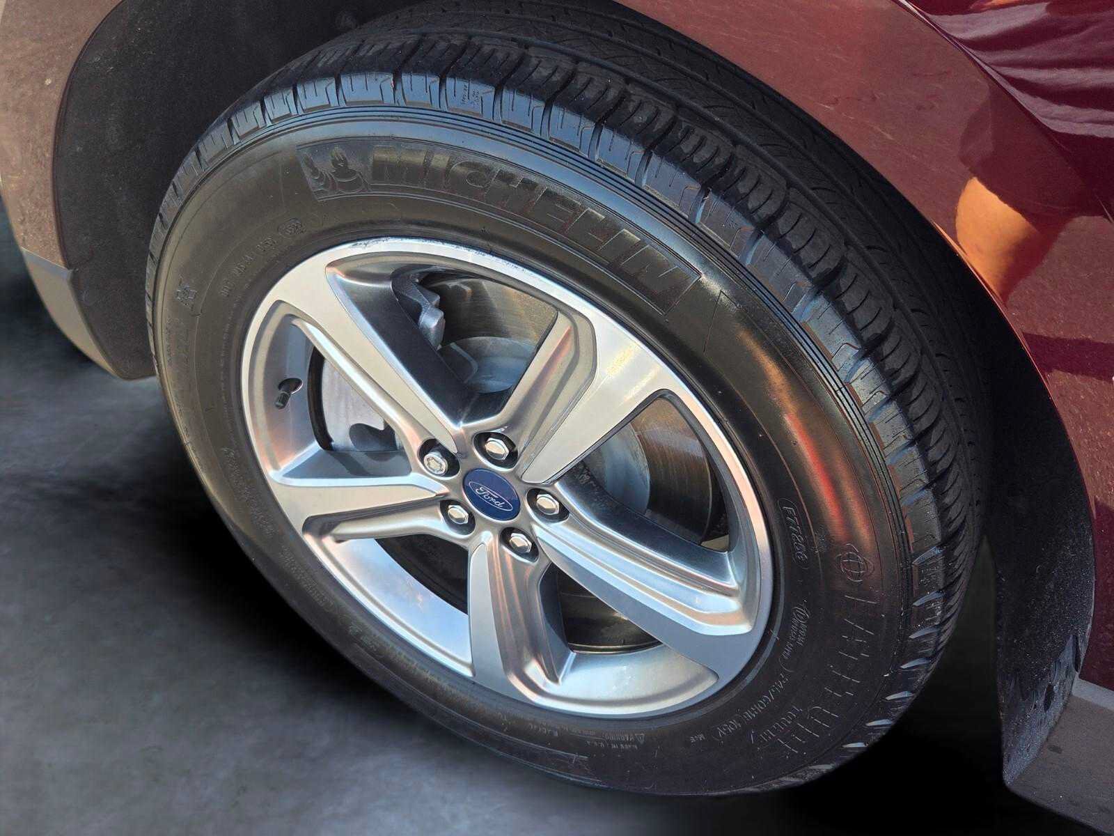 Used 2022 Ford Edge SEL w/ Convenience Package AWD/4WD image 9