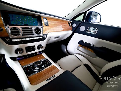 Certified 2019 Rolls-Royce Wraith RWD image 16