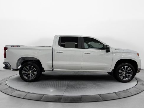 New 2026 Chevrolet Silverado 1500 LT image 2