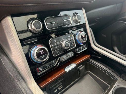 Used 2021 GMC Yukon XL Denali image 52