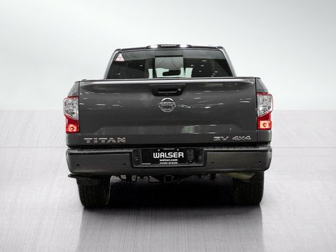 Used 2021 Nissan Titan SV w/ SV Convenience Package AWD/4WD image 4