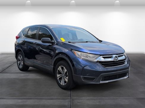 Used 2019 Honda CR-V LX image 2