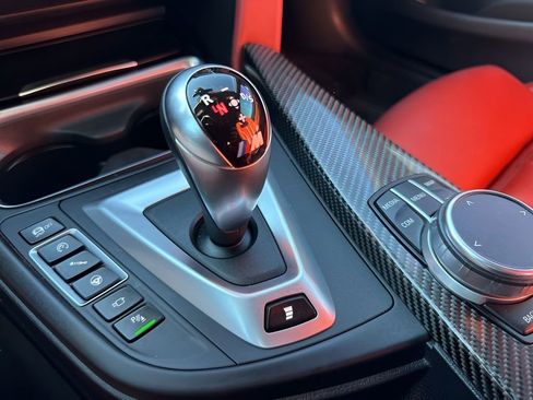 Used 2019 BMW M4 Convertible w/ Competition Package image 16