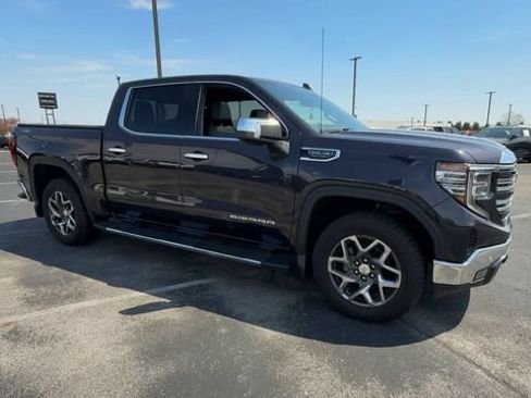 Used 2023 GMC Sierra 1500 SLT w/ SLT Premium Plus Package AWD/4WD image 2