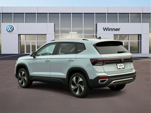 New 2026 Volkswagen Taos SE AWD/4WD image 3
