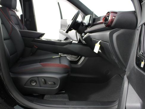 New 2026 Chevrolet Equinox RS w/ Convenience Package III FWD image 22