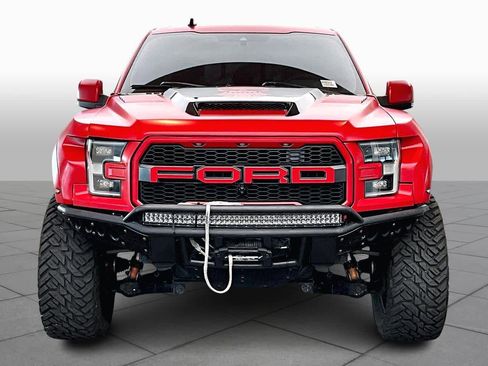 Used 2019 Ford F150 Raptor w/ Equipment Group 802A Luxury image 6