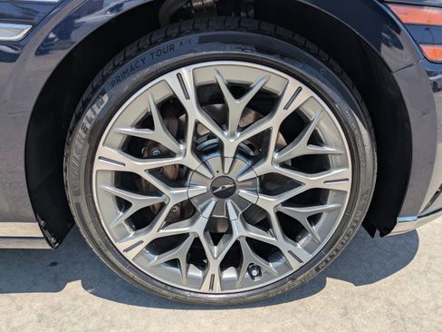 Certified 2024 Genesis G90 3.5T AWD/4WD image 9