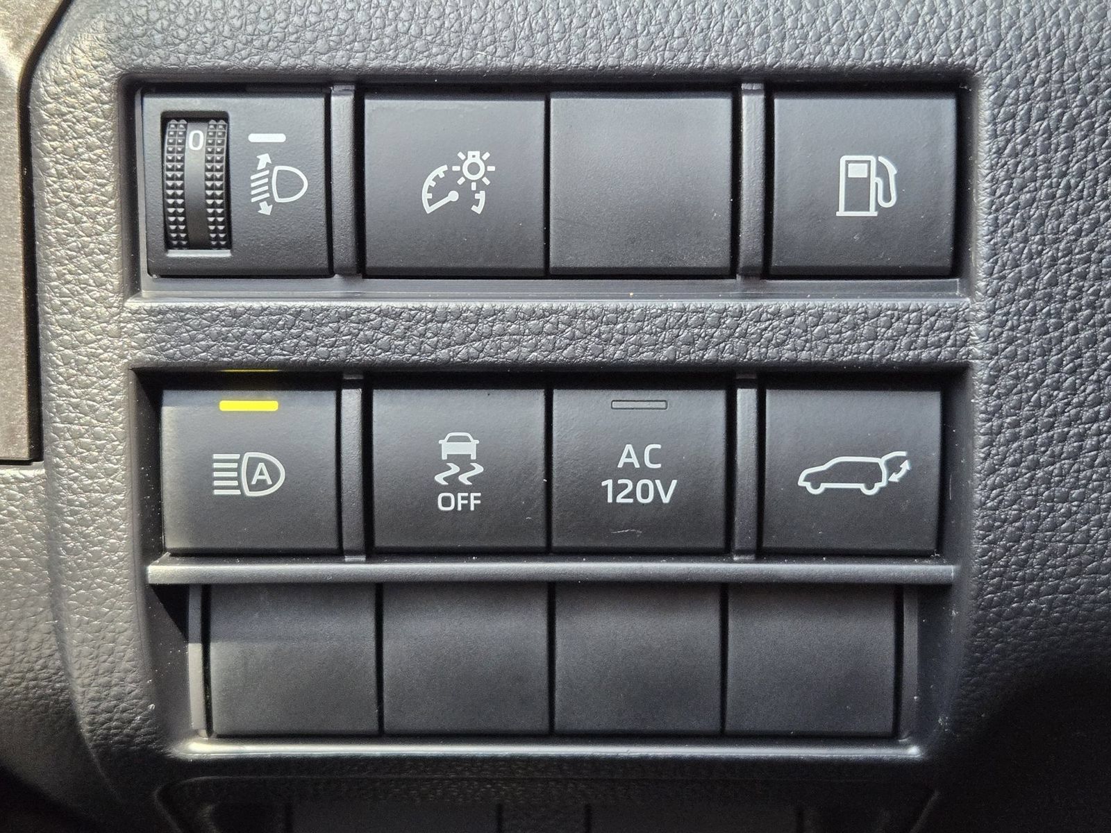 Used 2025 Toyota 4Runner TRD Off-Road Premium AWD/4WD image 21