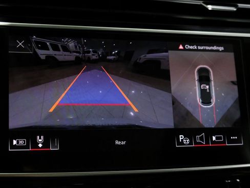 Used 2023 Audi Q7 3.0T Prestige w/ Prestige Package image 19