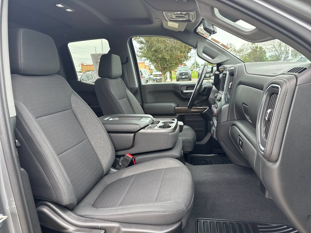 Certified 2020 Chevrolet Silverado 1500 LT w/ All-Star Edition AWD/4WD image 36